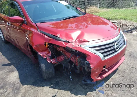 2014 Nissan Altima 2.5 S из США, поврежденный, VIN 1N4AL3AP1EC426235